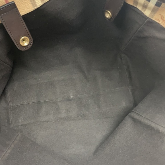 BURBERRY HAYMARKET CHECK  LEATHER/PVC TOTE WITH REMOVEABLE POUCH FINAL SALE - Picture 12 of 16